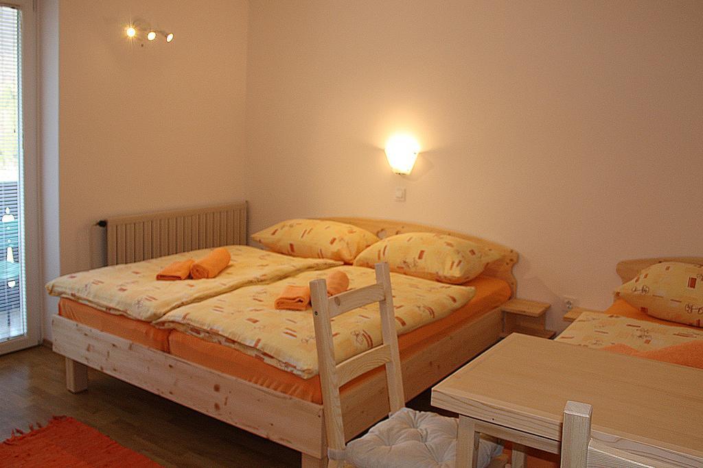 בוהין Apartments And Rooms Cerkovnik מראה חיצוני תמונה