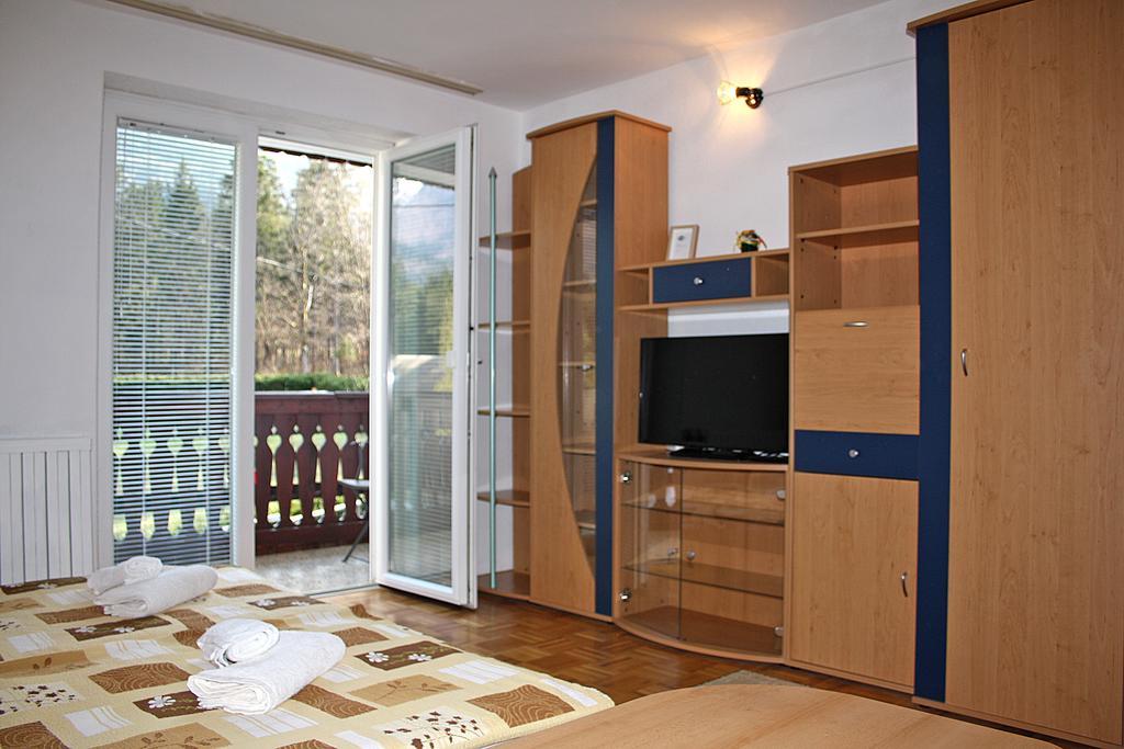 בוהין Apartments And Rooms Cerkovnik מראה חיצוני תמונה