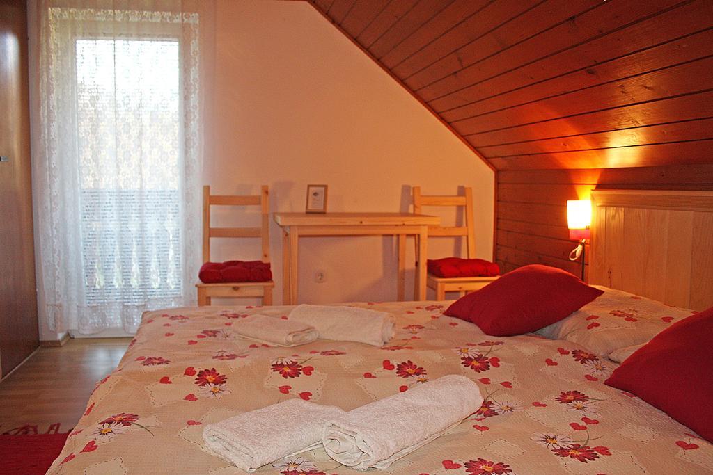 בוהין Apartments And Rooms Cerkovnik מראה חיצוני תמונה