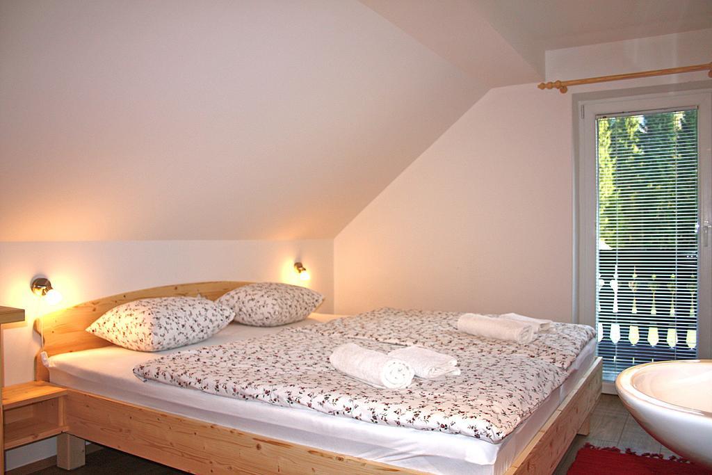 בוהין Apartments And Rooms Cerkovnik מראה חיצוני תמונה